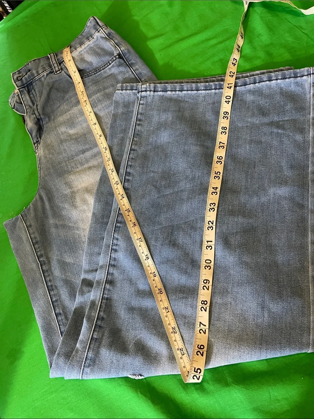 SO Men's Light Blue Relaxed Jeans